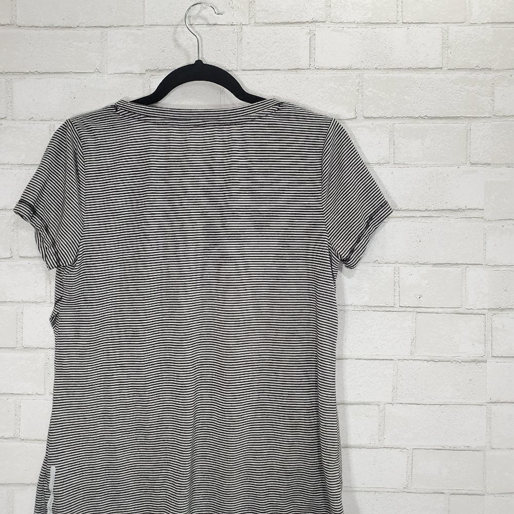 Calvin Klein performance open back tee - Picture 5 of 12